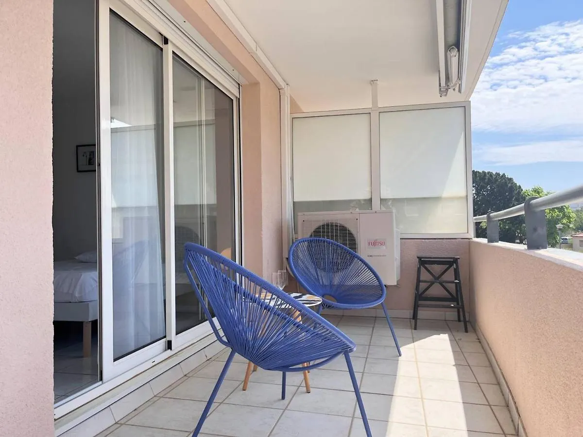 Appartement Climatise Avec Piscine, Terrasse Et Parking - 6 Couchages, Pres De La Plage - Fr-1-251-451 Le Lavandou Apartment